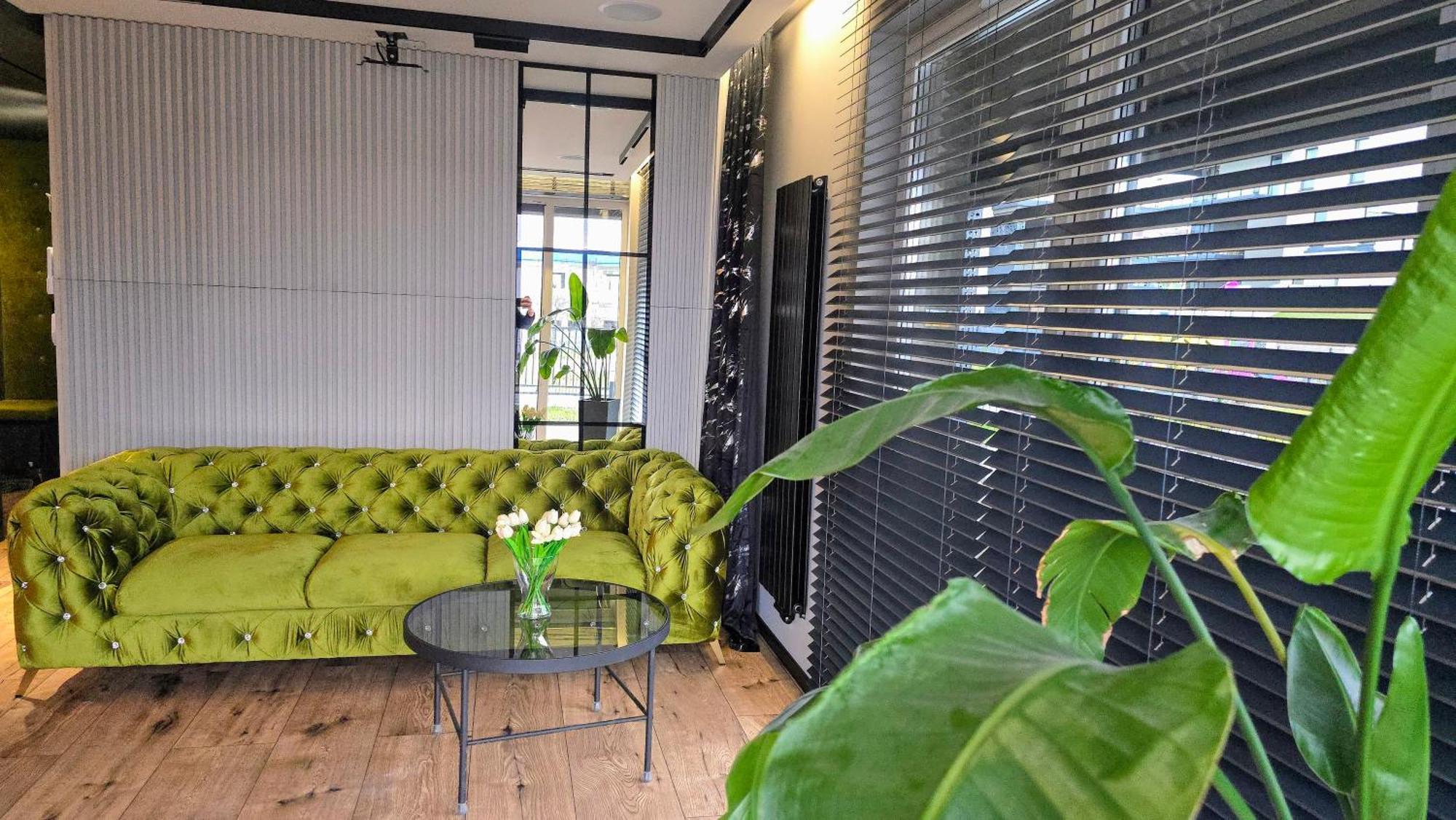 Apartament Dark Prestige New ! - Dostep 24H, Projektor , Garaz Podziemny , Klimatyzacja , Duzy Taras Kielce Luaran gambar