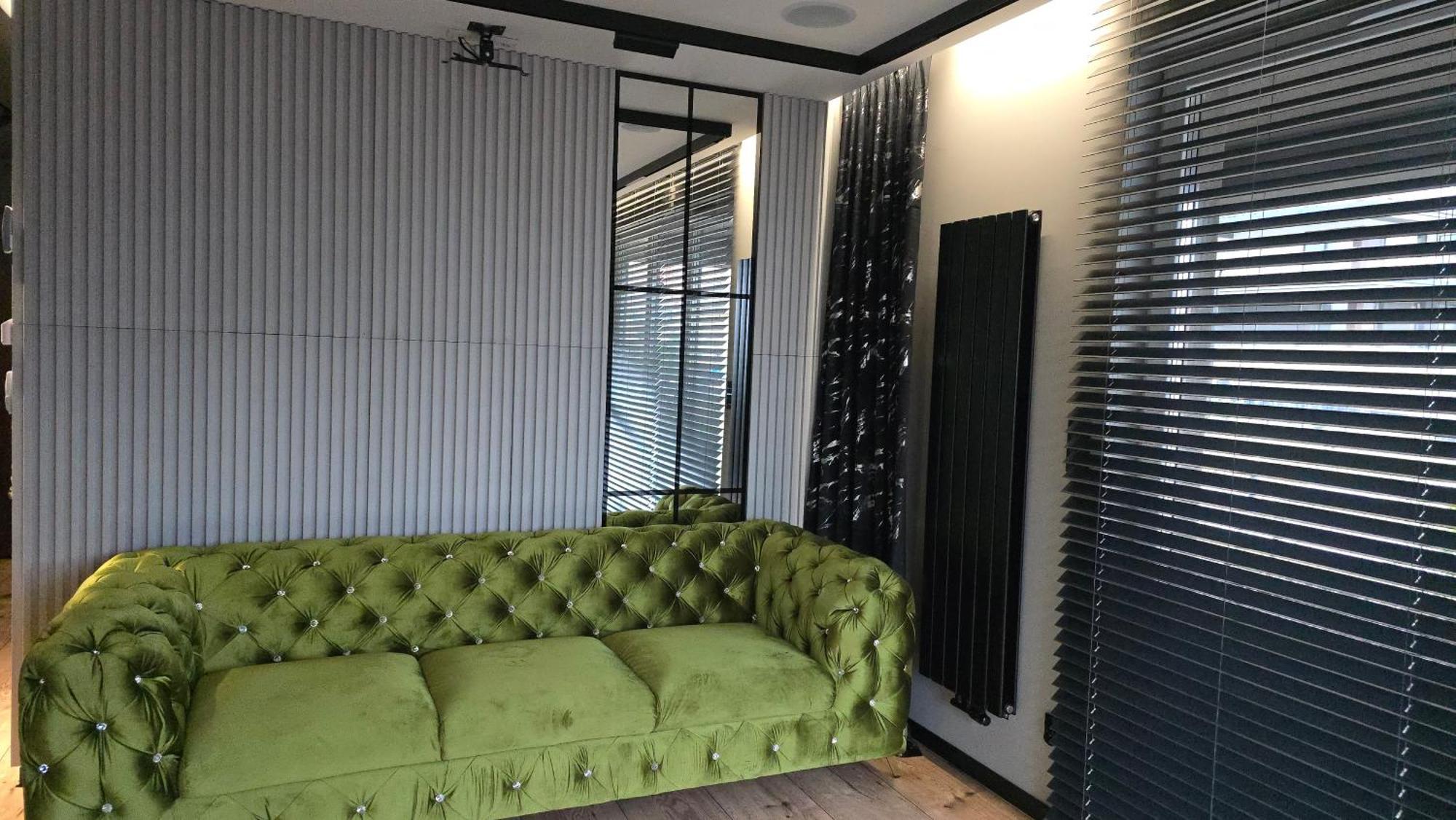 Apartament Dark Prestige New ! - Dostep 24H, Projektor , Garaz Podziemny , Klimatyzacja , Duzy Taras Kielce Bilik gambar