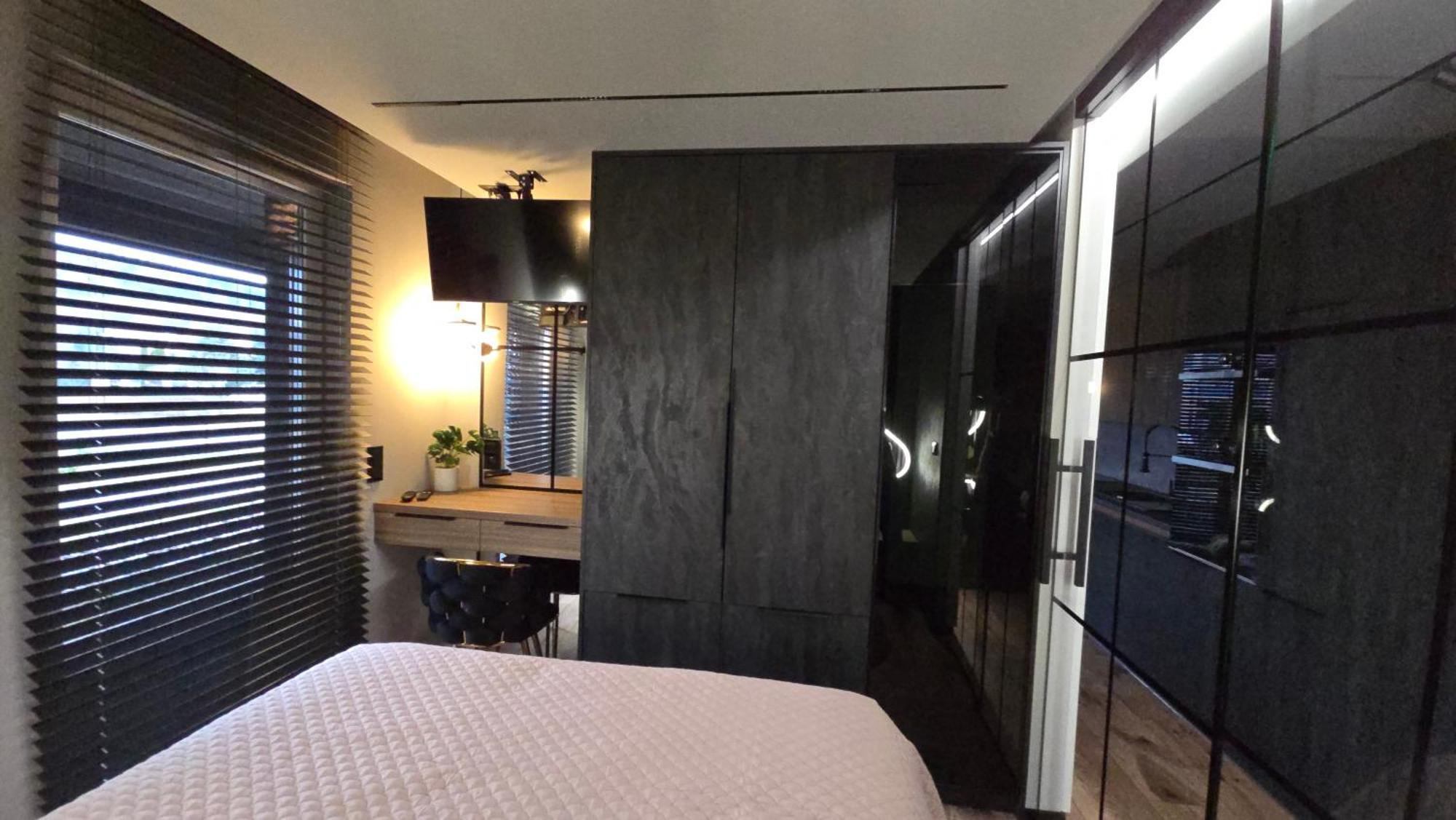 Apartament Dark Prestige New ! - Dostep 24H, Projektor , Garaz Podziemny , Klimatyzacja , Duzy Taras Kielce Luaran gambar