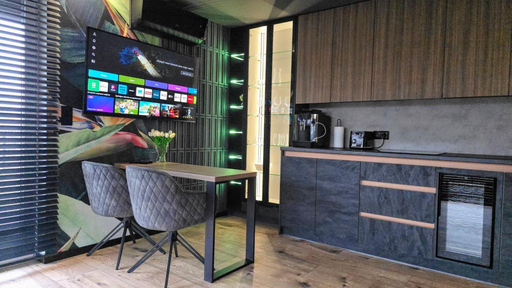 Apartament Dark Prestige New ! - Dostep 24H, Projektor , Garaz Podziemny , Klimatyzacja , Duzy Taras Kielce Luaran gambar